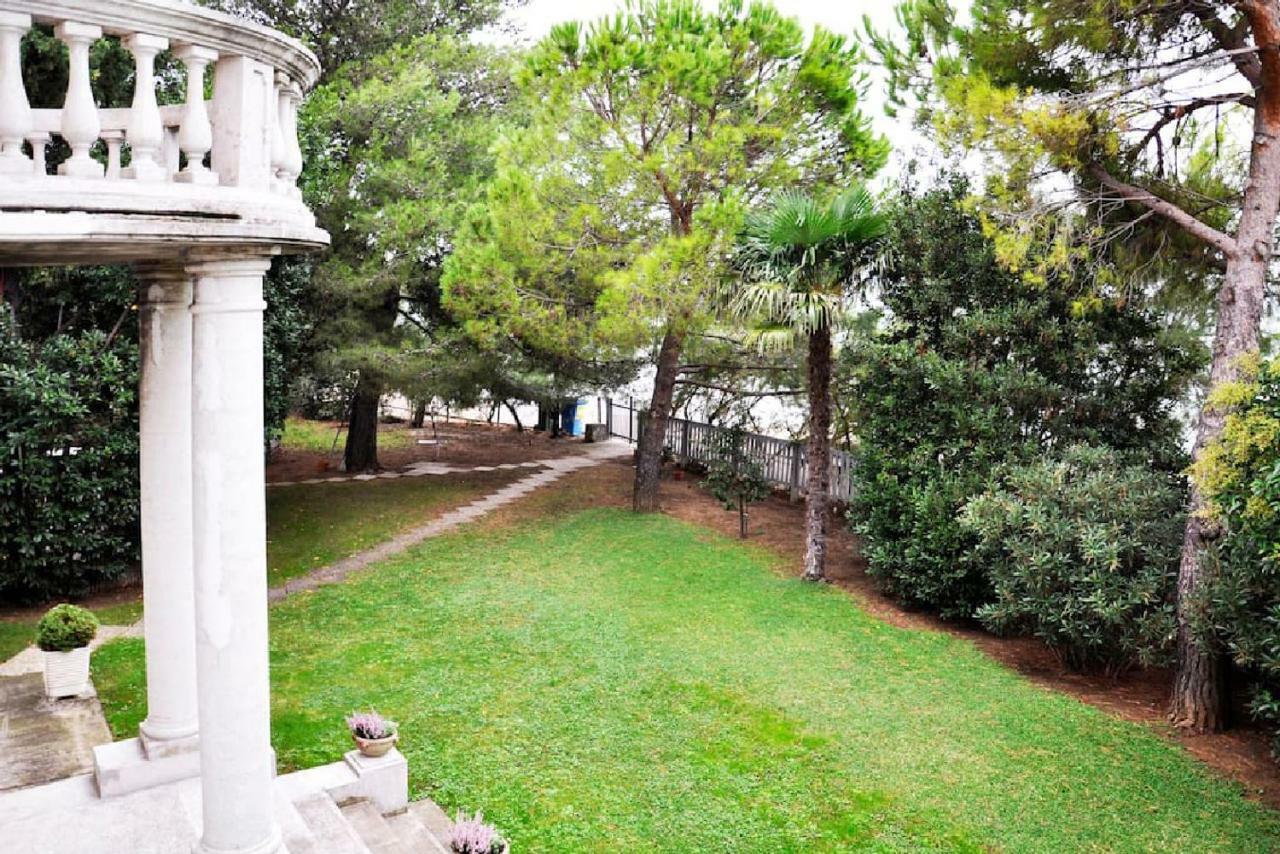 Apartments Haliaetum イゾラ エクステリア 写真